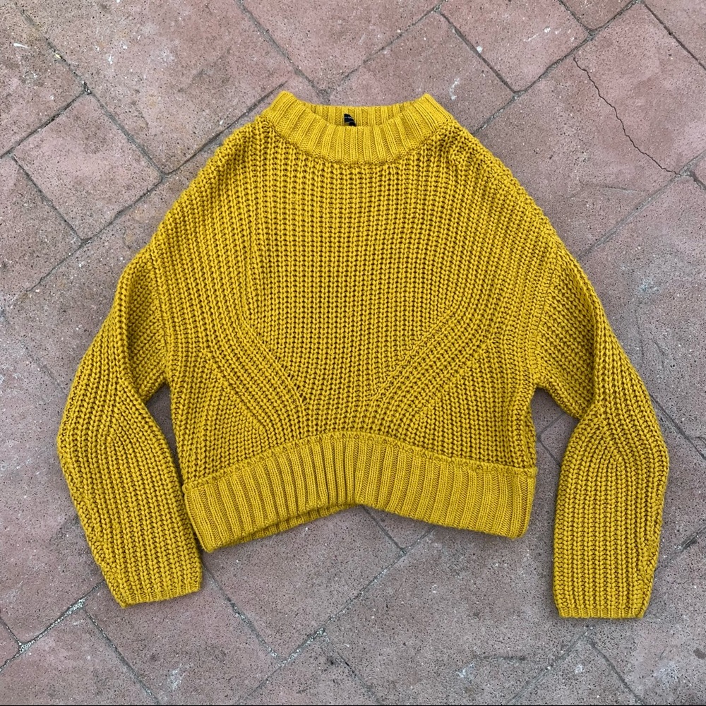 Moon & Madison yellow knit sweater // small